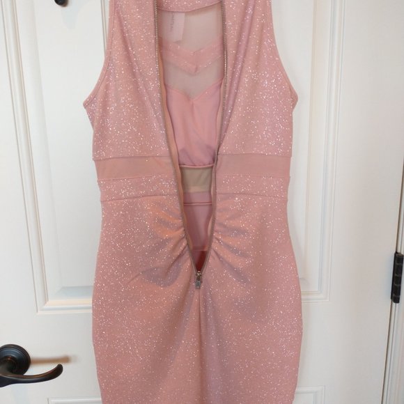 Le Chateau bandeau style dress, NWT, light pink with sparkles - Picture 8 of 11